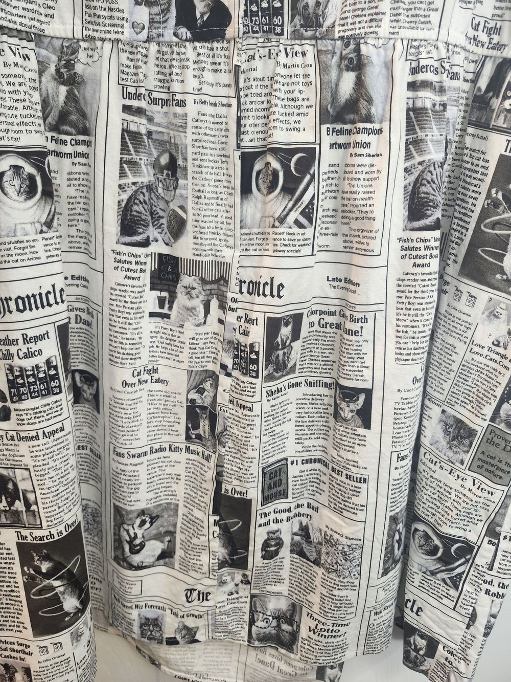 Retrolicious Cat Newspaper Print Dress | Made in USA | 3X (≈ Torrid 2X Fit) - Picture 4 of 7